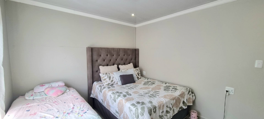 2 Bedroom Property for Sale in Heidedal Free State